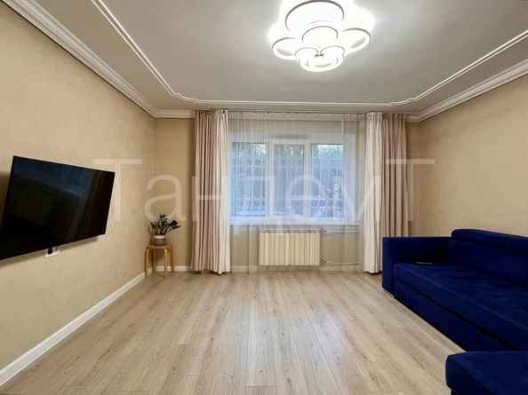 
   Продам 3-комнатную, 80.8 м², Дмитриева ул, 3/2

. Фото 4.