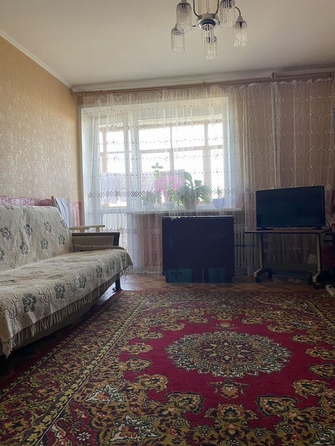 
   Продам 3-комнатную, 58.4 м², Крыловская ул, 21/1

. Фото 3.