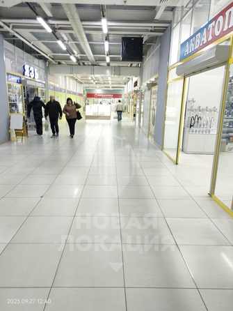 
  Сдается торговая площадь, 1300 м², Транспортная 4-я ул, д. 11
. Фото 8.