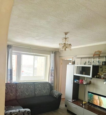 
  Сдам в аренду 4-комнатную квартиру, 69 м², Омск

. Фото 5.