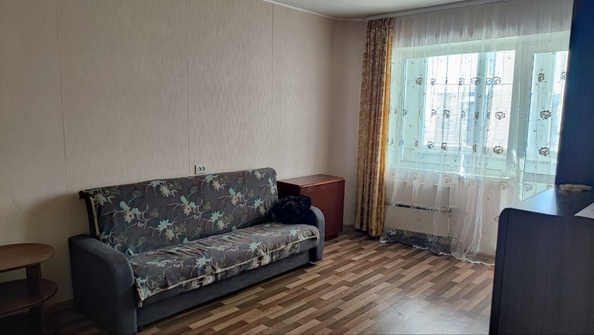 
  Сдается 1-комн. квартира, 37.4 м², 70 лет Октября ул
. Фото 1.