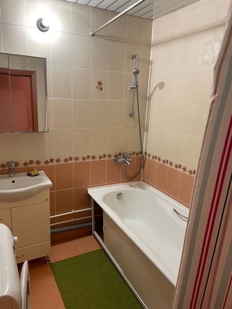 
  Сдается 3-комн. квартира, 102 м², Малиновского ул
. Фото 4.