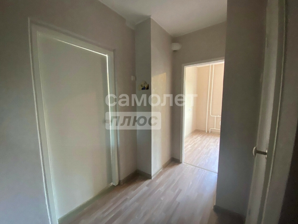 
  Продается 1-комн. квартира, 37.2 м², Завертяева ул, д. 23к3
. Фото 2.