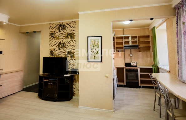 
  Продается 2-комн. квартира, 43.2 м², Циолковского ул, д. 4
. Фото 2.