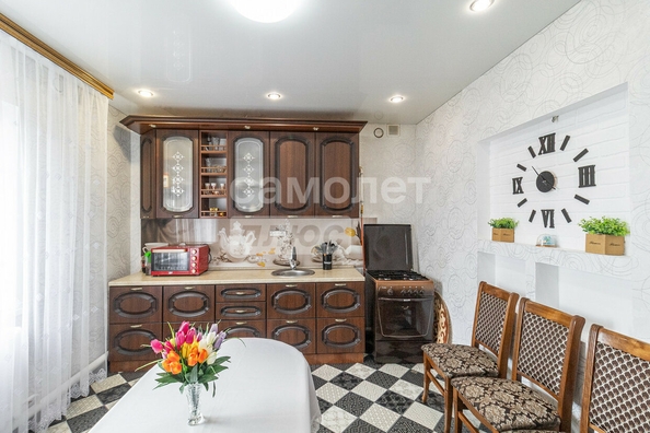 
  Продается дом, 160 м², Омск
. Фото 2.