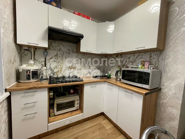 
  Продается 3-комн. квартира, 58.5 м², Бархатовой ул, д. 1
. Фото 4.