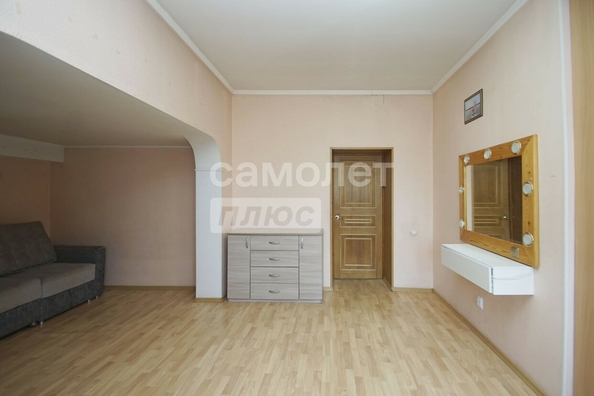 
  Продается 4-комн. квартира, 119 м², Маршала Жукова ул, д. 105
. Фото 3.