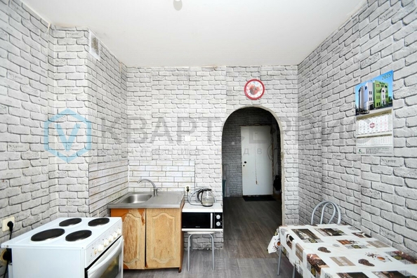 
  Продается 1-комн. квартира, 33 м², Тарская ул, д. 261к1
. Фото 2.
