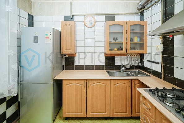 
  Продается 2-комн. квартира, 53 м², Степанца ул, д. 8
. Фото 5.
