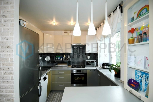 
  Продается 2-комн. квартира, 42.3 м², Всеволода Иванова ул, д. 20
. Фото 3.