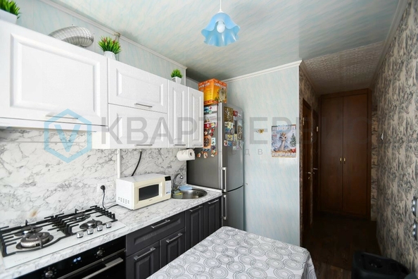 
  Продается 4-комн. квартира, 60.6 м², Демьяна Бедного ул, д. 91
. Фото 3.