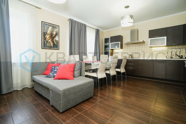 
  Продается 3-комн. квартира, 90.2 м², Арнольда Нейбута ул, д. 8
. Фото 1.