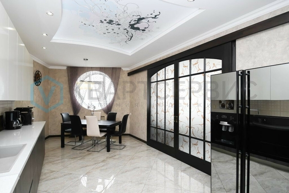 
  Продается 4-комн. квартира, 121 м², Кемеровская ул, д. 24
. Фото 3.