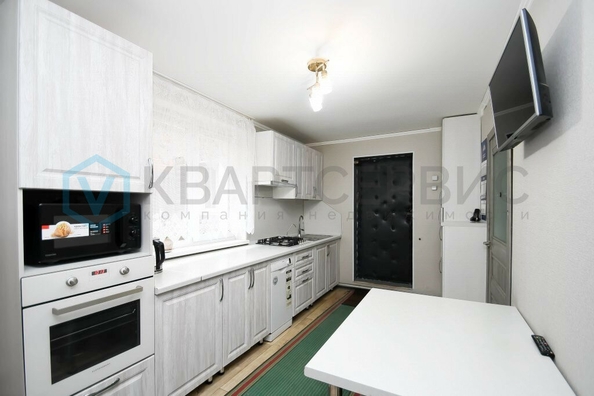 
  Продается дом, 107.5 м², Омск
. Фото 5.