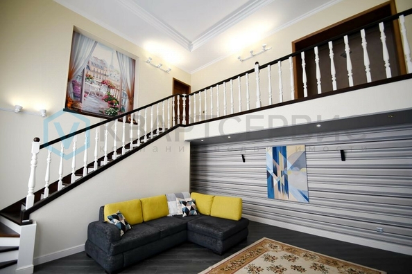 
  Продается 4-комн. квартира, 225.7 м², Комарова пр-кт, д. 22
. Фото 5.