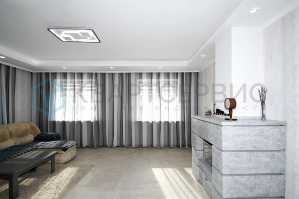
  Продается дом, 219.2 м², Омск
. Фото 2.