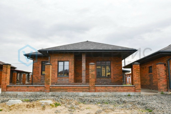 
  Продается дом, 157.3 м², Омск
. Фото 2.