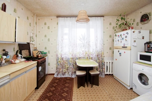 
  Продается 2-комн. квартира, 65.5 м², Молодогвардейская ул, д. 43
. Фото 4.