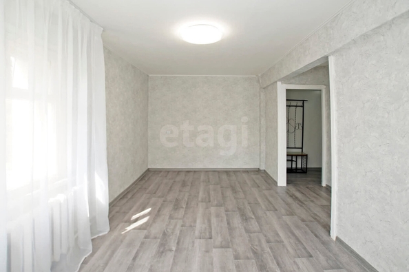 
  Продается 1-комн. квартира, 30.7 м², Молодогвардейская ул, д. 13
. Фото 4.