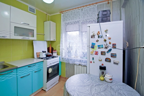 
  Продается 3-комн. квартира, 59 м², Сибирский пр-кт, д. 8/2
. Фото 2.