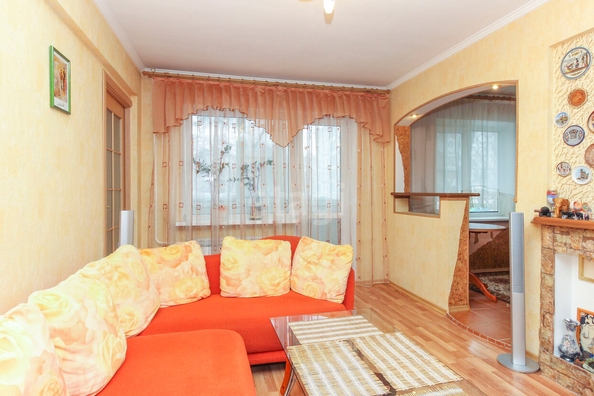 
  Продается 3-комн. квартира, 50.4 м², Ватутина ул, д. 6
. Фото 2.