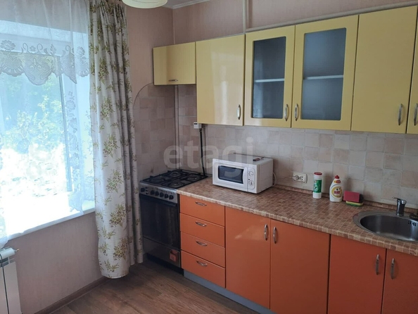 
  Продается 1-комн. квартира, 38 м², Космический пр-кт, д. 109
. Фото 3.