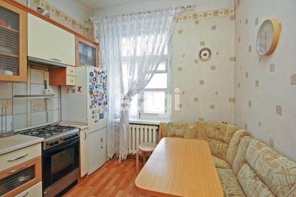 
  Продается 3-комн. квартира, 64 м², Карла Маркса пр-кт, д. 29
. Фото 4.