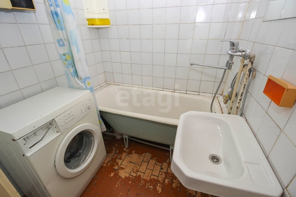 
  Продается 3-комн. квартира, 63 м², Лукашевича ул, д. 23А
. Фото 2.