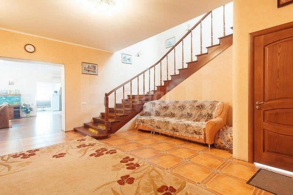 
  Продается дом, 505 м², Омск
. Фото 2.