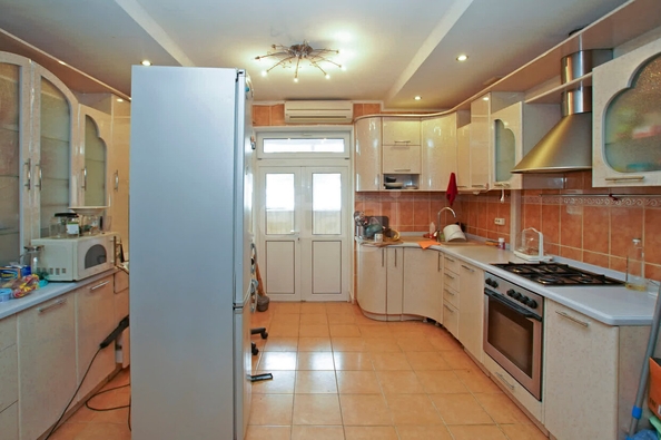 
  Продается дом, 200.6 м², село Новомосковка
. Фото 4.