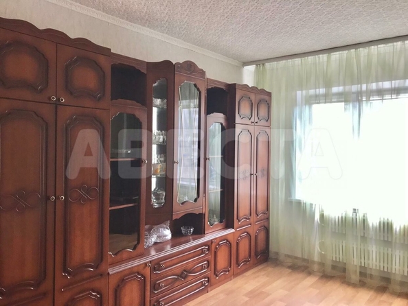 
  Продается 3-комн. квартира, 62.3 м², Комарова пр-кт, д. 31
. Фото 2.