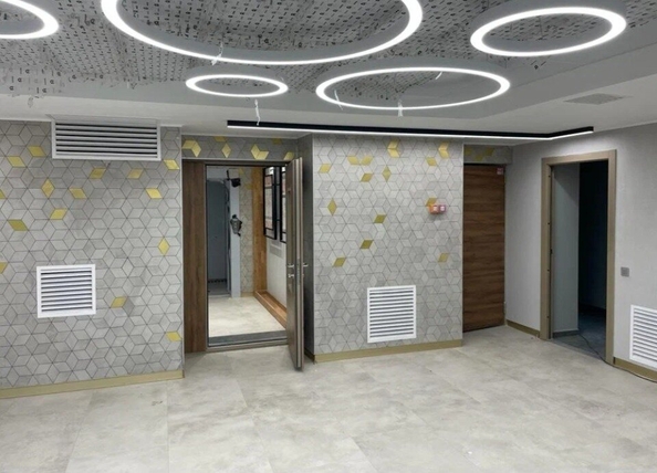 
  Продается 1-комн. квартира, 42.8 м², Красный Путь ул, д. 155к3
. Фото 5.