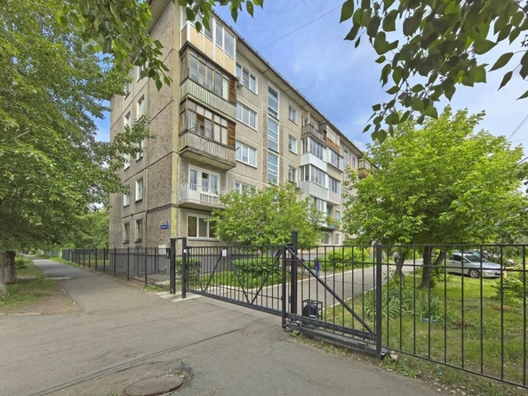 
  Продается 2-комн. квартира, 47.7 м², Рождественского ул, д. 11
. Фото 5.
