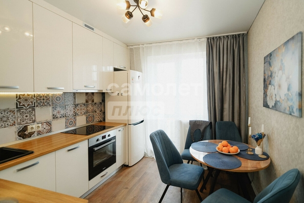 
  Продается 1-комн. квартира, 40.6 м², Богдана Хмельницкого ул, д. 40
. Фото 1.