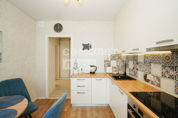 
  Продается 1-комн. квартира, 40.6 м², Богдана Хмельницкого ул, д. 40
. Фото 5.
