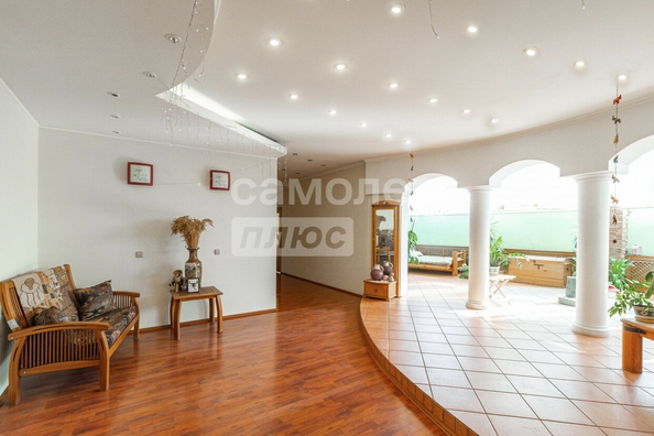
  Продается 4-комн. квартира, 439 м², Краснофлотская ул, д. 15
. Фото 2.