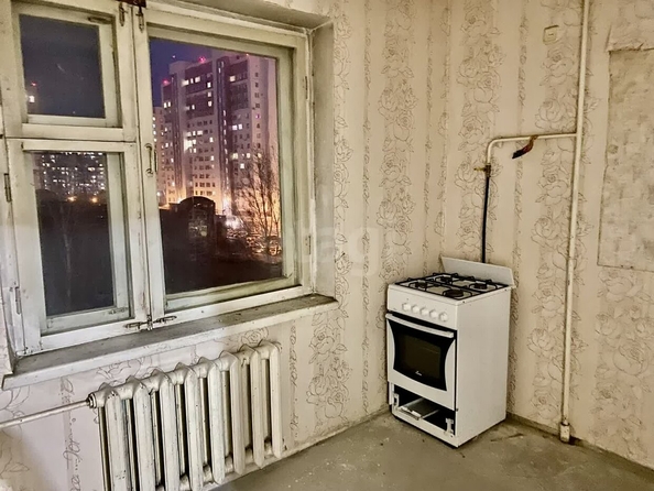 
  Продается 1-комн. квартира, 37 м², Крупской ул, д. 27
. Фото 3.