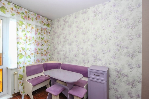 
  Продается 3-комн. квартира, 65.6 м², Ватутина ул, д. 28
. Фото 2.