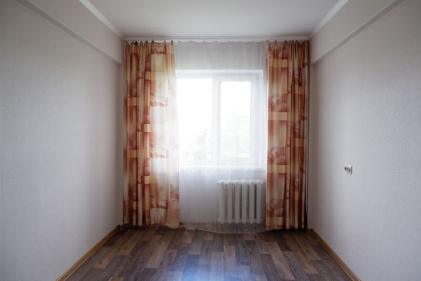 
  Продается 3-комн. квартира, 60 м², Калинина ул, д. 10
. Фото 3.