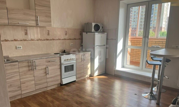 
  Продается 1-комн. квартира, 37 м², Комарова пр-кт, д. 16
. Фото 1.