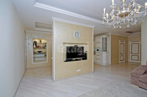 
  Продается 3-комн. квартира, 118.4 м², Маршала Жукова ул, д. 107
. Фото 3.