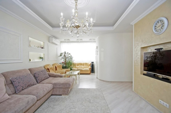 
  Продается 3-комн. квартира, 118.4 м², Маршала Жукова ул, д. 107
. Фото 4.