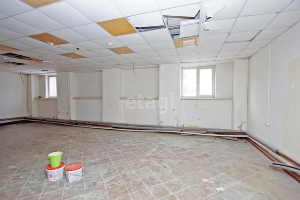 
  Сдается торговая площадь, 200 м², Транспортная 4-я ул, д. 52
. Фото 2.