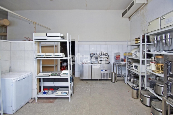 
  Сдается универсальное помещение, 428 м², Заречная 4-я ул, д. 2А
. Фото 2.