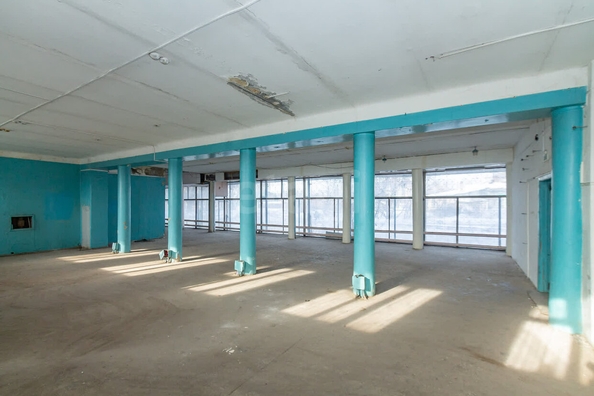 
  Продается универсальное помещение, 862.6 м², Менжинского ул, д. 1В
. Фото 4.