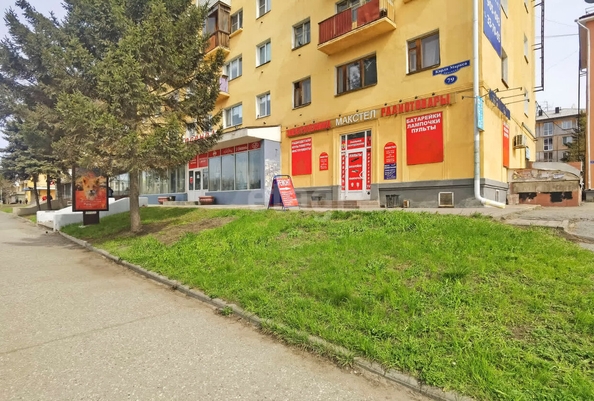 
  Продается универсальное помещение, 201 м², Карла Маркса пр-кт, д. 79
. Фото 2.