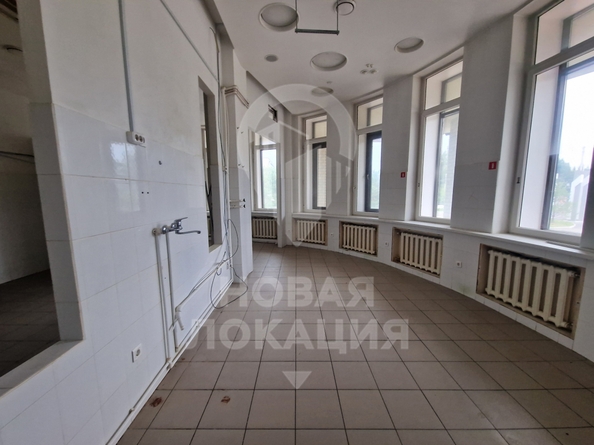 
  Сдается универсальное помещение, 241.5 м², Красный Путь ул, д. 111
. Фото 24.