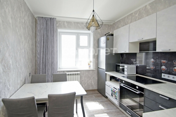 
  Продается 1-комн. квартира, 40.3 м², Шакурова ул, д. 8/3
. Фото 3.