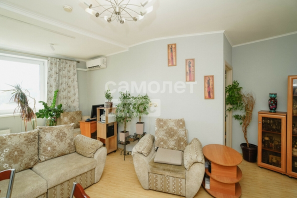 
  Продается 1-комн. квартира, 52.5 м², Енисейская 3-я ул, д. 32/1
. Фото 2.