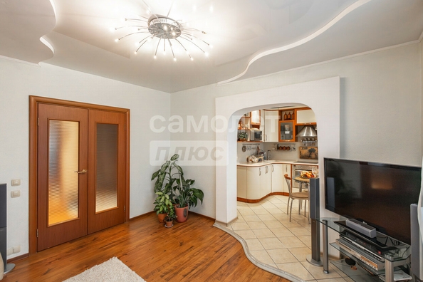 
  Продается 2-комн. квартира, 69.4 м², Омская ул, д. 109
. Фото 3.